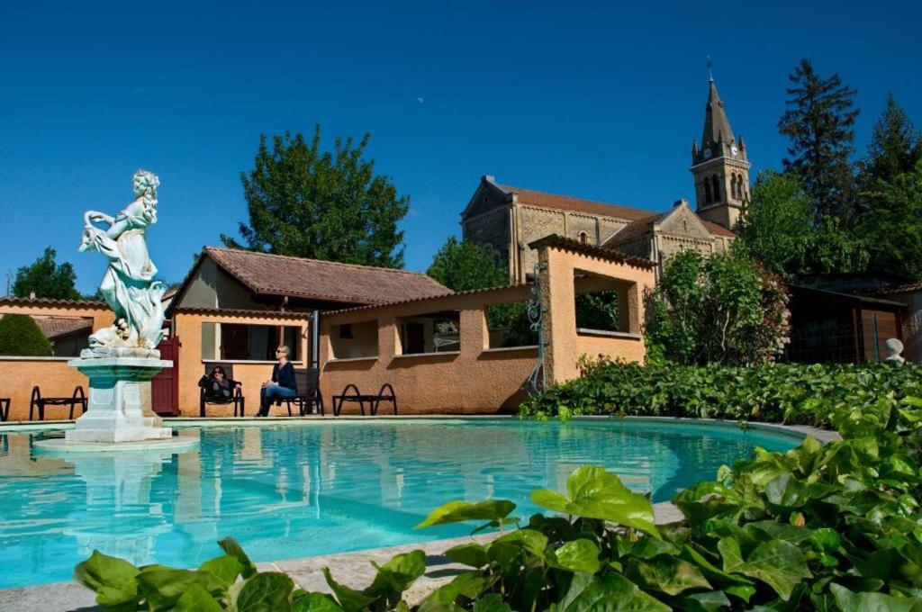 Les Jardins Du Castel Gites Annick Et Jean Paul Saint-Georges-d'Esperanche エクステリア 写真